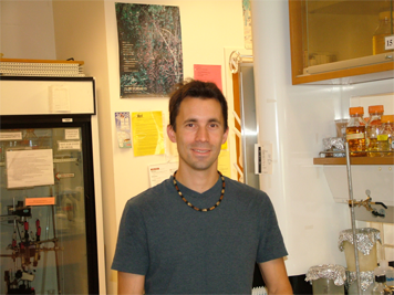 Damon Meyer in lab